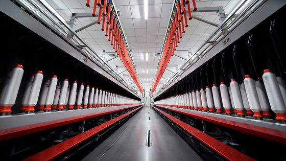 Αειφόρος πολυεστέρας / ιξώδης 80/20 Ne 40/1 δακτυλιοειδές νήμα για υφαντική / πλεκτή