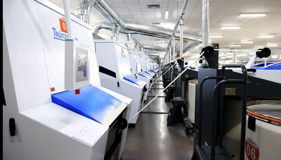Ne25/1 Siro Συγκεντρωτικά νήματα για πλέξιμο και υφαντική ύλη 65/35 Μείγμα πολυεστέρα/βίσκοζης
