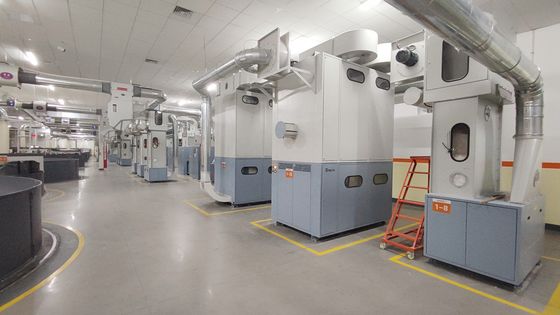 Νήματα Siro Spun για υφαντική χρήση NE20/1 65/35 Μαύρα συνδυασμένα νήματα 65% Πολυέστερο 35% Βίσκοζη