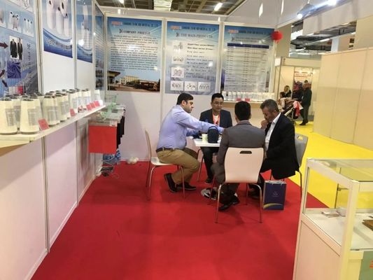 Ακατέργαστο πρότυπο NE 30/1 Siro Compact Spun Yarn για υφαντική ύφανση 65% Polyester 35% Viscose Blend